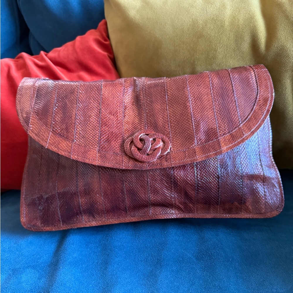 Vintage 80’s Eelskin clutch